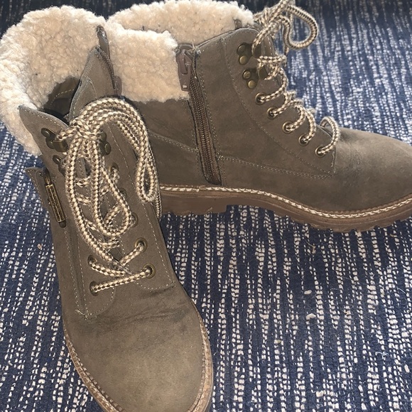 Booties - Picture 4 of 4